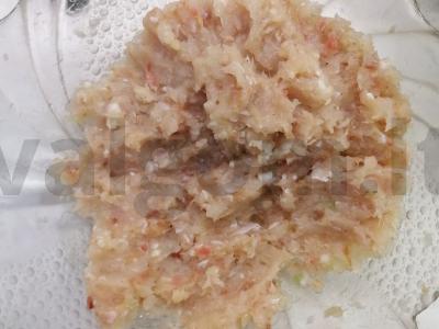 Pangasiuso ir menkės kotletai Žingsnis 1