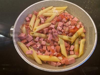 Pietūs pakelės kavinėje Izabella Žingsnis 7