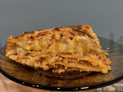 Lasagna „Visiems“ pagrindine nuotrauka
