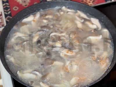 Pusryčių kviečiai su grybais Žingsnis 4