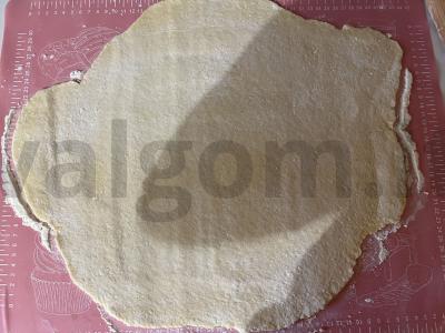 Krisčiai varškės sausainiai „Rulėliai“ Žingsnis 6