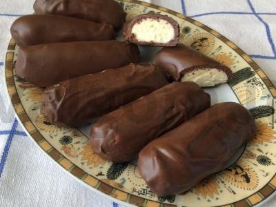 Glazūruoti varškės sūreliai pagrindine nuotrauka