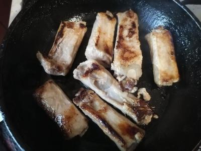 Žirnių sriuba su šonkauliais Žingsnis 3