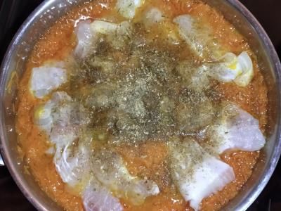 Pangasius morkų padaže Žingsnis 4