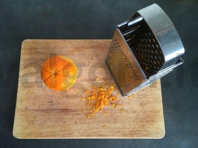 Kukurūzų keksiukai su apelsinų žievele Žingsnis 1