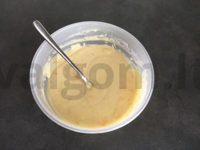 Kukurūzų keksiukai su apelsinų žievele Žingsnis 4