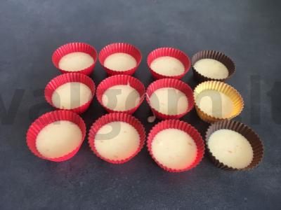 Kukurūzų keksiukai su apelsinų žievele Žingsnis 5