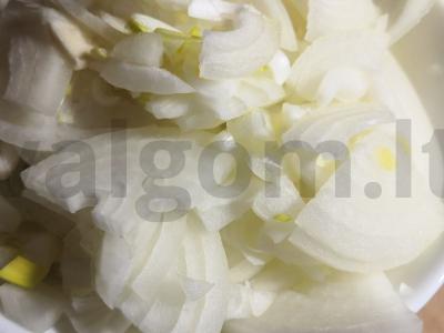 Keto jautiena su adžika Žingsnis 1