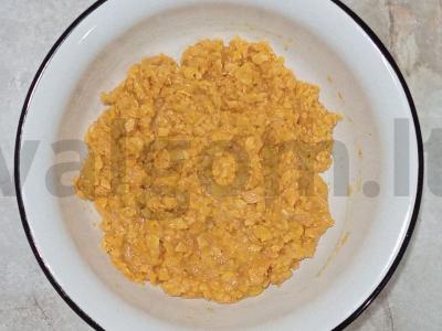 Namų saldainiai iš grietinės ir kukurūzų dribsnių Žingsnis 1