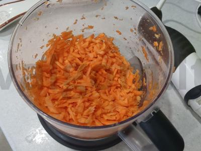 Kiaulienos plovas su daržovėmis lėtoje viryklėje Žingsnis 2