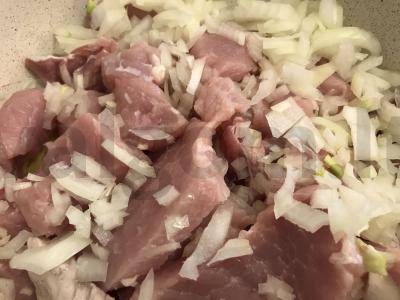 Makaronai su kiauliena Žingsnis 1