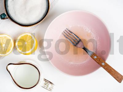 Glazūra kūčiukams su želatinu Žingsnis 1