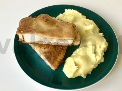 Kalakutienos krūtinėlė tešloje pagrindine nuotrauka