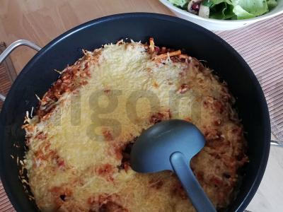 Makaronų ir faršo apkepas puode pagrindine nuotrauka