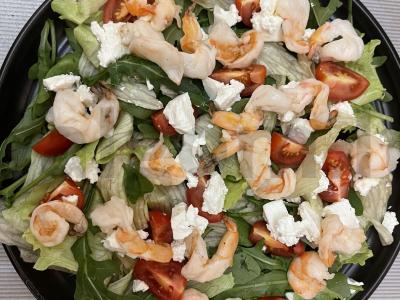 Salotos su krevetėmis ir feta sūriu Žingsnis 4