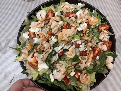 Salotos su krevetėmis ir feta sūriu Žingsnis 5