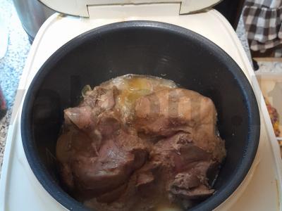 Indėnų kalakutiena lėtoje viryklėje Žingsnis 3