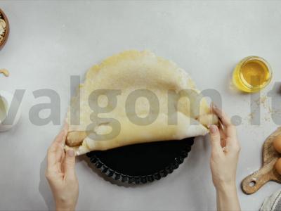 Pyragas su įvairiais riešutais ir karamele Žingsnis 5