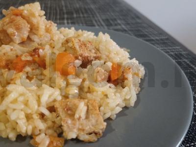 Paprastas receptas plovui lėtoje viryklėje pagrindine nuotrauka