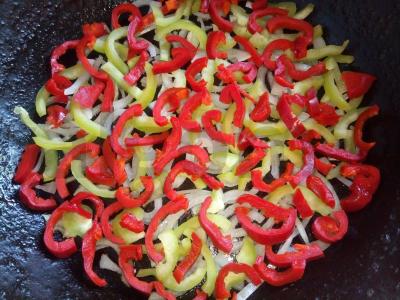 Paprastas ir skanus naminis lečo Žingsnis 1