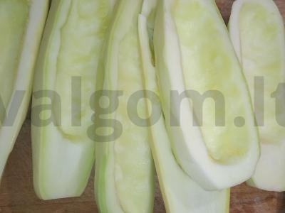 „Valtelės“ iš cukinijų su faršu orkaitėje Žingsnis 1