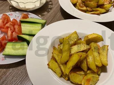 Kaimiška bulvė pagrindine nuotrauka