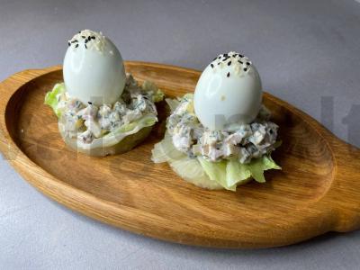 Užkandis Velykoms lizdo pavidalu pagrindine nuotrauka