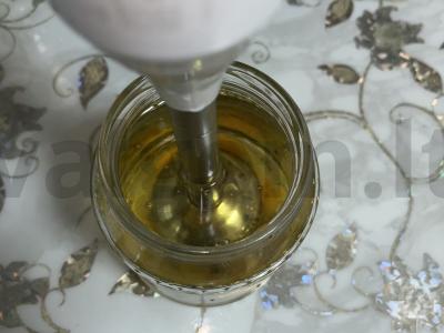 Namų majonezas su garstyčiomis ir citrinos sultimis Žingsnis 2