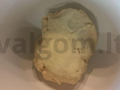 Koldūnai su bulvėmis ant įprasto tešlos Žingsnis 1