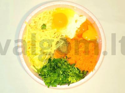 Sultinga cukinijų apkepas su švelniu sūriu Žingsnis 1