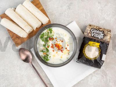 Gruziniškas mačoni sriuba su ryžiais ir žolelėmis pagrindine nuotrauka