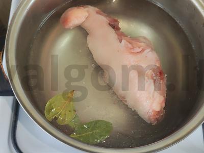 Mišri sriuba su vištiena, dešra, kumpiu ir daržovėmis Žingsnis 1