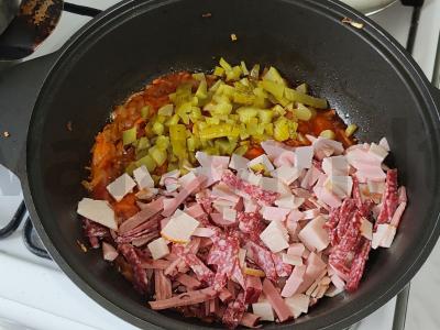 Mišri sriuba su vištiena, dešra, kumpiu ir daržovėmis Žingsnis 3