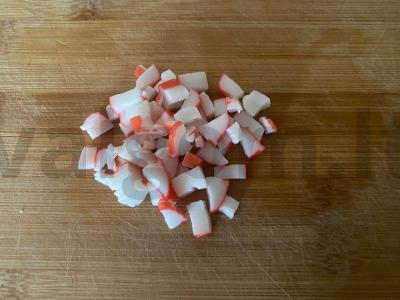 Salotas „Greta“ su krabų mėsa ir kalakutiena Žingsnis 3