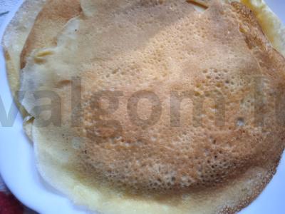 Blynai su vaniliniu varškės įdaru ir aviečių uogiene Žingsnis 2