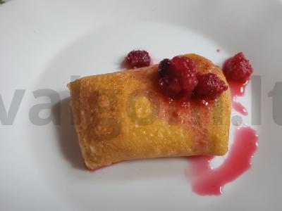 Blynai su vaniliniu varškės įdaru ir aviečių uogiene pagrindine nuotrauka