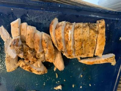 Salotas su originaliu Cezario padažu Žingsnis 1