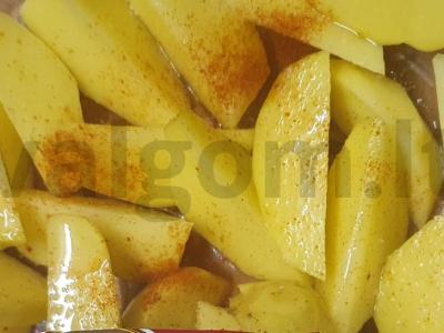 Kaimiški bulvės mikrobangų krosnelėje Žingsnis 3