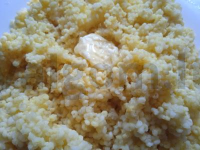 Saldus dubuo su grikiais, cukatais, vaisiais ir uogomis Žingsnis 2