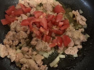 Bulvės su faršu keptuvėje Žingsnis 5