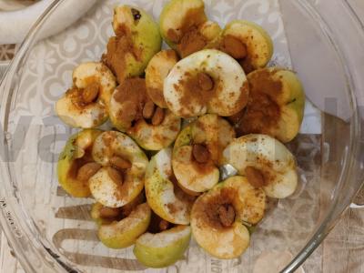 Troškinti obuoliai su migdolais ir cinamonu Žingsnis 3