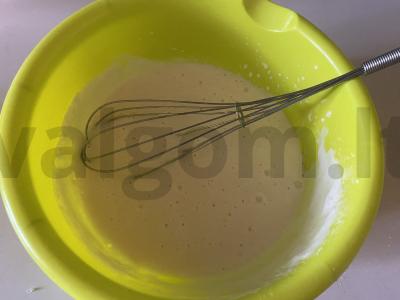 Purūs blynai su šviežiais mielėmis kaip pas močiutę Žingsnis 7