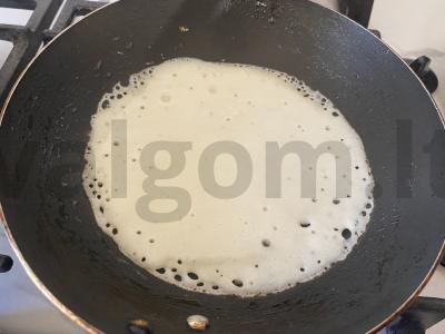 Purūs blynai su šviežiais mielėmis kaip pas močiutę Žingsnis 11