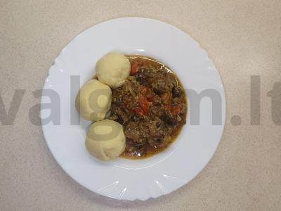 Vištienos vidaus organai kokosų piene pagrindine nuotrauka