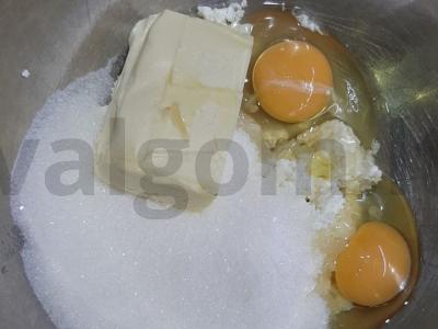 Keksas su riešutais ir razinomis Žingsnis 3