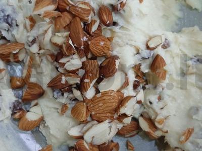 Keksas su riešutais ir razinomis Žingsnis 6