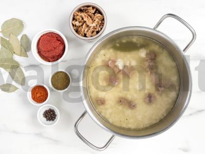 Harcho su graikiniais riešutais Žingsnis 1