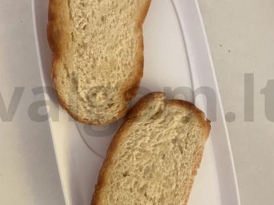 Traškus sumuštinis su dešra ir tartaro padažu pusryčiams Žingsnis 1