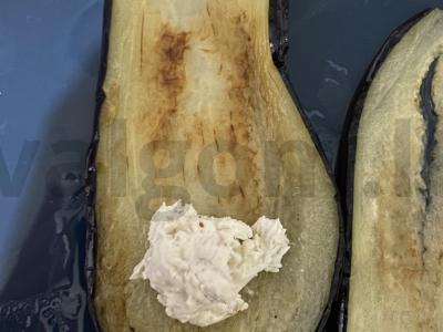 Baklažanų ritinėliai su česnaku ir varškės sūriu Žingsnis 5