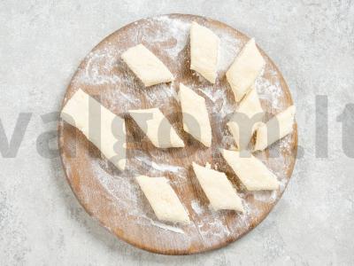 Paprasti ir greiti tingūs virtinukai su varške Žingsnis 5